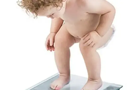 Những yếu tố rủi ro dẫn đến béo phì và ảnh hưởng đến mức độ nghiêm trọng của bệnh béo phì ở trẻ nhỏ (news)