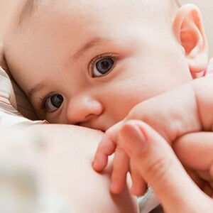 Đường (HMO) trong sữa mẹ giúp bảo vệ trẻ không bị nhiễm trùng (news)