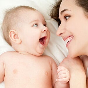 Sữa mẹ liên quan đến sự tăng trưởng sớm của não một cách có ý nghĩa ở trẻ sinh thiếu tháng (news)